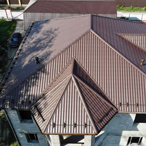 Монтаж сложной крыши и кровли в Волоколамске и Московской области